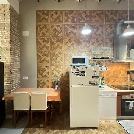 Artistic Student House Hostel